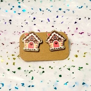 NWT Gingerbread House Earrings